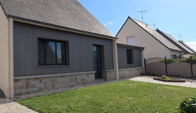 Stunning private villa for 4 guests with TV, terrace and pets allowed