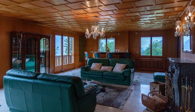 Stunning private villa for 10 guests with private pool, terrace and panoramic view