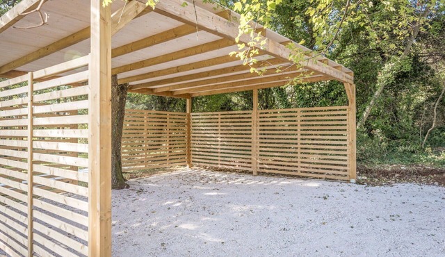 Stunning private villa for 6 people with WIFI, A/C, TV, terrace and pets allowed