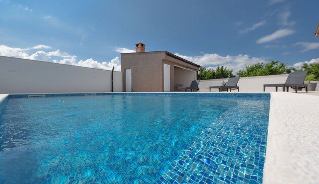 Stunning private villa for 8 people with WIFI, private pool, A/C, TV and terrace