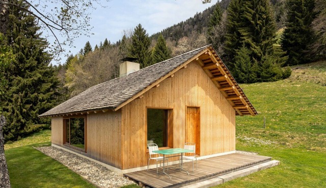 Stunning private villa for 4 guests with panoramic view and parking