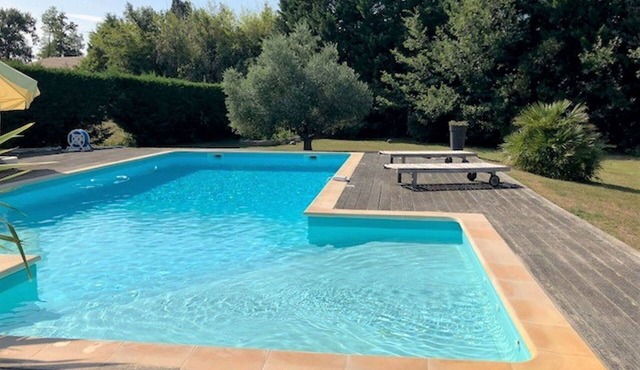 Stunning private villa for 6 people with WIFI, private pool, TV, terrace and pets allowed