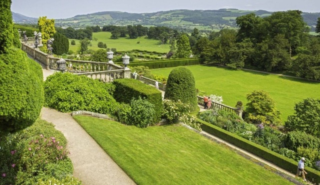 Stunning private villa for 2 guests with WIFI, TV, patio, pets allowed, panoramic view and parking