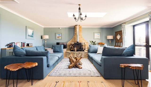 Stunning Renovation edge of Frome + country views