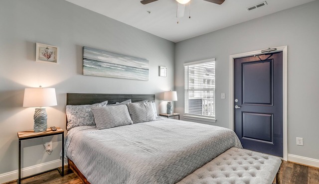 STUNNING RETREAT: DESTINATION with Private AMENITIES: POOL+SPA+GAME ROOM+THEATRE