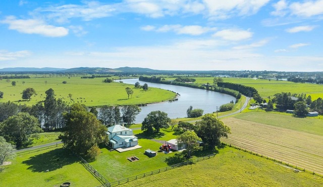 Stunning River View Estate