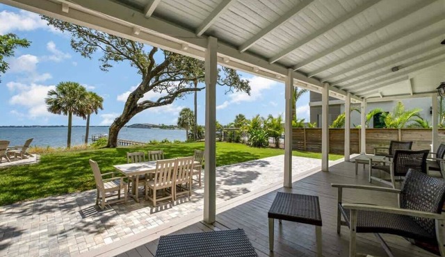 Stunning River Views - Historic 3br Walk Dntn