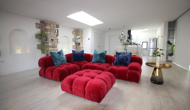 Stunning riverside sanctuary, hot tub