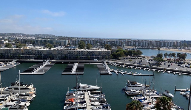 Stunning Scenic Marina Vistas forLuxury Laid back Living! Rare Marina Kai Condo!