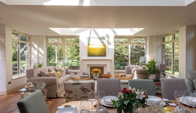 Stunning Scottish House near Scotlands Golf Coast 5 bedrooms, Spa Pool & Sauna