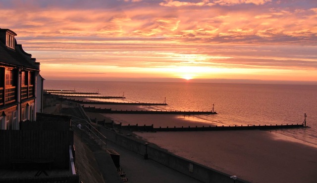 Stunning sea-front private apartment facing out to sea.