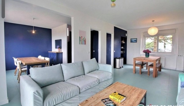 Stunning Sea View Home Just 5 Minutes from the Beach