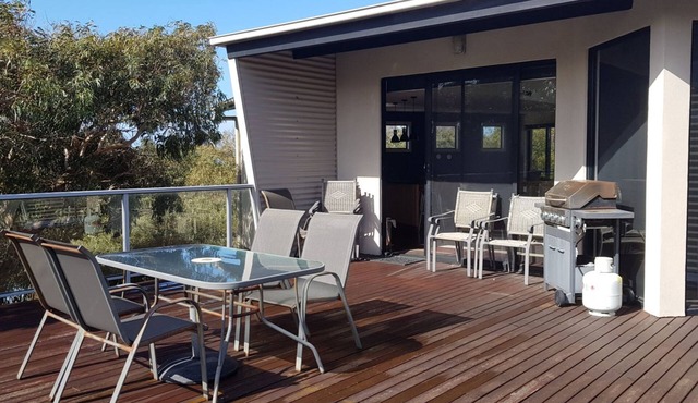 Stunning Sea Views on Surf