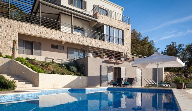 Stunning SEA VIEW: Modern luxury villa;250m2 terraces;big pool &garden,BBQ,sauna