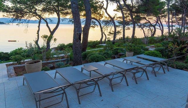 Stunning seafront 5 bedroom villa with full privacy and great seafront location.