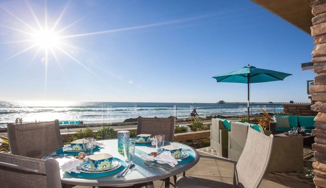 Stunning Seahorse Beach Villa🐬Beachfront Modern Luxury🌊AC☀️gourmet kitchen🙌🏻5 beds