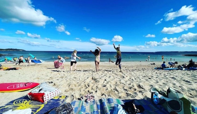 Stunning Seaview Cornwall Apartment with Heated Pool, Sauna, Jacuzzi and Tennis