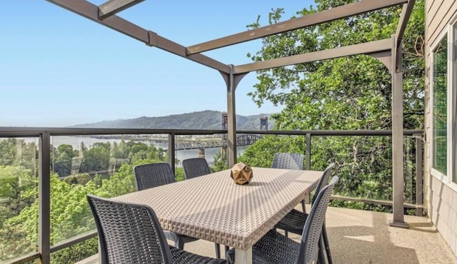 Stunning Secluded 2BR Condo with View in St. Johns