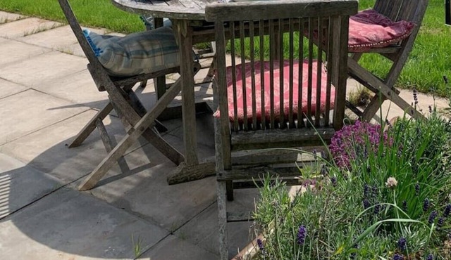 Stunning Shepherd Hut - Little Idyll