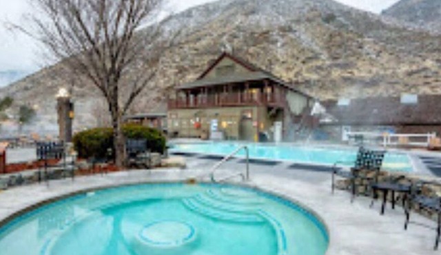 Stunning, sought after David Walley's Amazing Resort in the beautiful mountains!