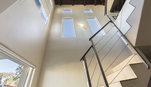 Stunning, spacious 6 BD/4.5 bath home on golf course with beautiful ocean views