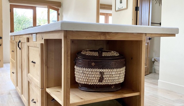 Stunning Spanish style 2b/2b house downtown Petaluma