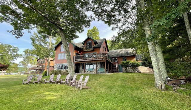 Stunning Spinnler Point Lakefront. Panoramic views and dock. Sleeps 10