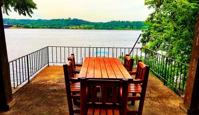 Stunning St. Croix River Retreat with Hot Tub, Sauna, Private Beach and Dock