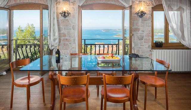 Stunning stone house nestled in the heart of the historic old town of Vrsar.