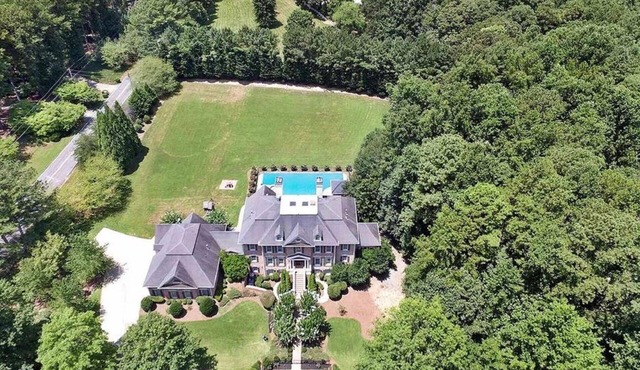 Stunning Studio with Luxurious Amenities