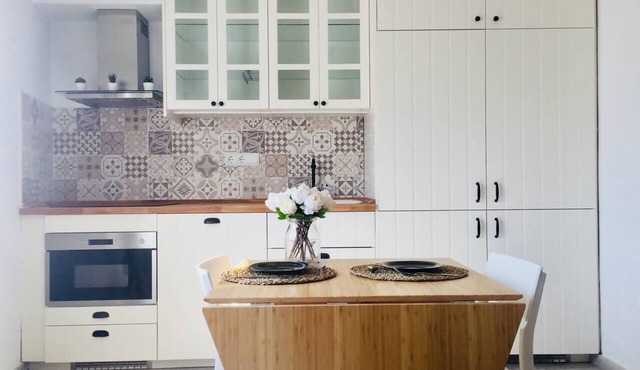 Stunning & Stylish Apartment In Cadaqués