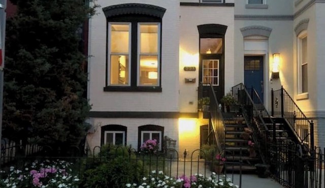 Stunning, Stylish Flat, Cool Neighborhood Close to Everything