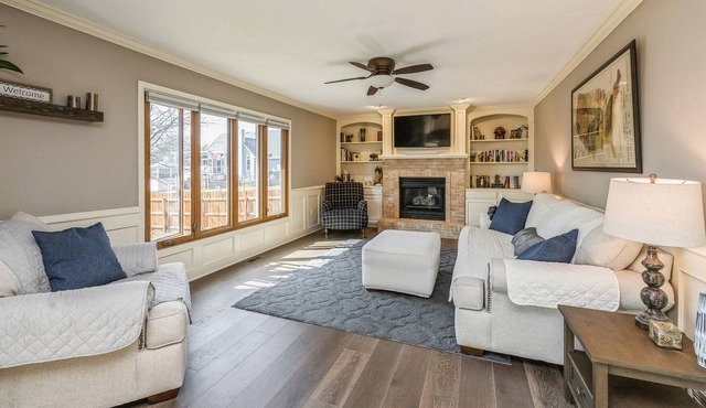 Stunning Suburban Home in Quiet Neighborhood