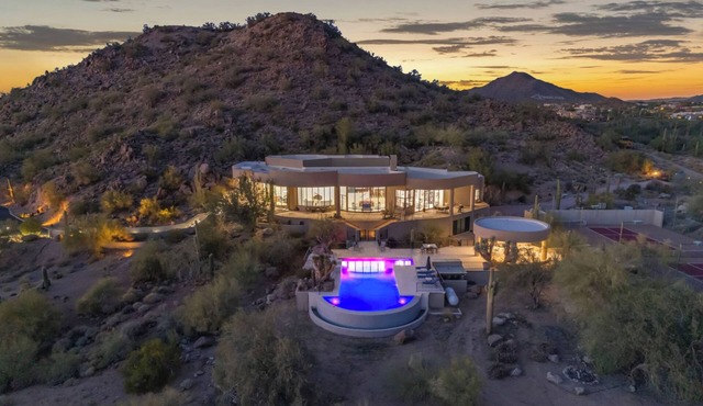 Stunning Succulent-Studded Sonoran Desert Estate! Perfect for family & friends!