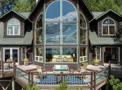 Stunning Sunsets, Luxe Lodging, Sauna and Spa