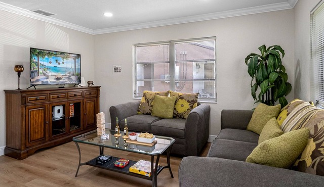 Stunning Tampa Stay – Prime Location & Comfort!