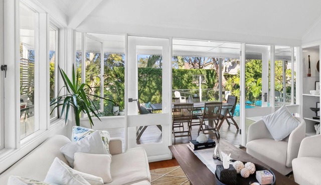 Stunning Three Bedroom Home in Mosman with Pool