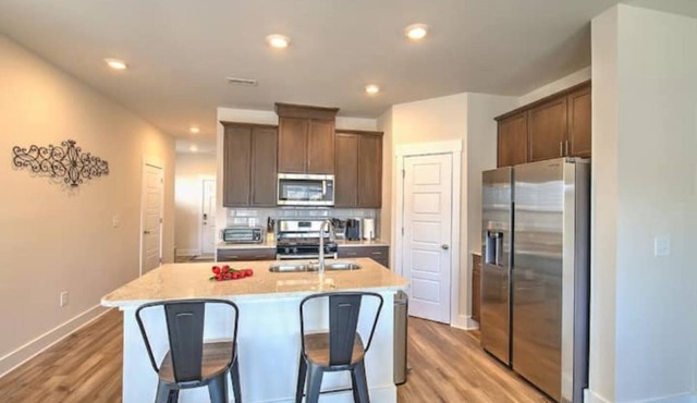 Stunning Townhome in Greer