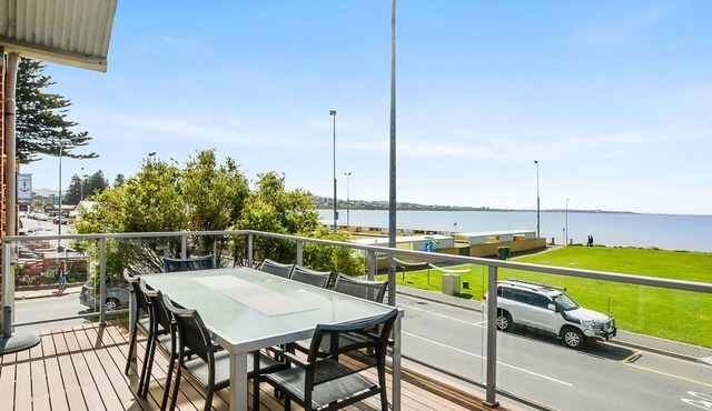 Stunning Townhouse on the Foreshore