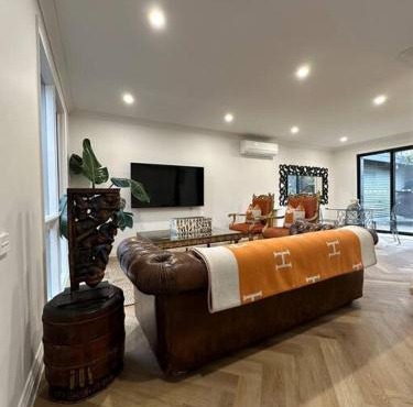 Stunning Townhouse - 10 min to CBD