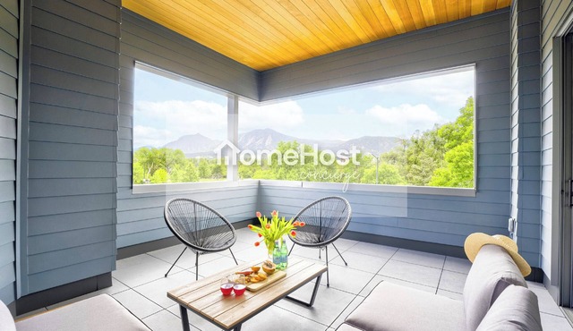 Stunning Townhouse Steps to Downtown, CU & Hiking Trails