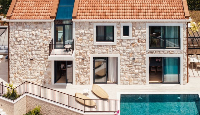 Stunning two-story modern villa nestled by the seaside