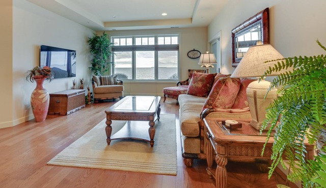 Stunning Vacation Rental on Lake Huron w/ Balcony!