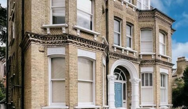 Stunning Victorian Mansion Apartment