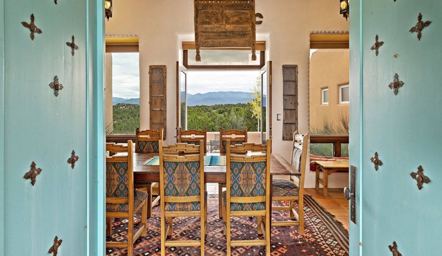 Stunning views| 3 Patios| Private and Secluded| Easy Access to Trails