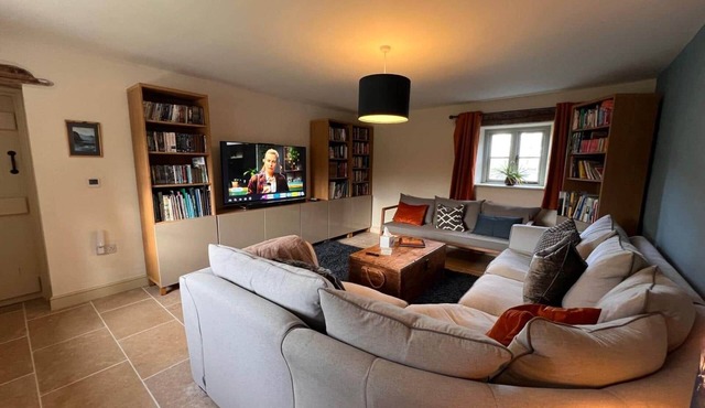 Stunning Views | 4BR Real Fires & Dog-Friendly