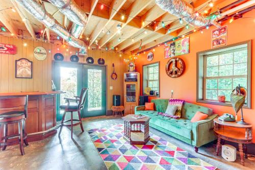 Stunning Views, Deck and Game Room Warne Mtn Escape