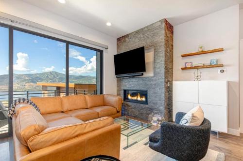 Stunning Views Family Fun & Steps from Deer Valley's New East Village