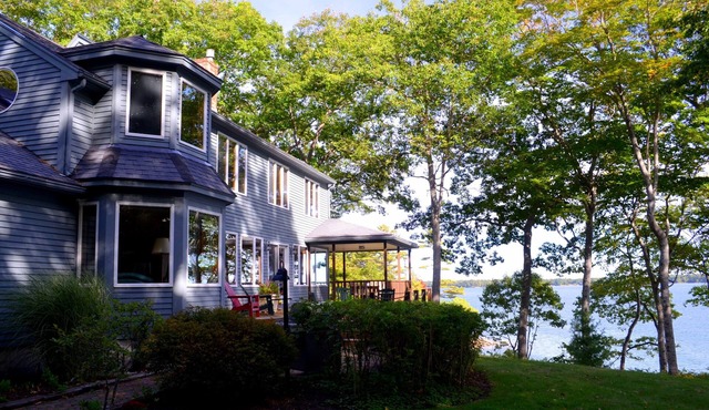 Stunning Views from Spacious Oceanfront Home on Freeport's Wolfe's Neck