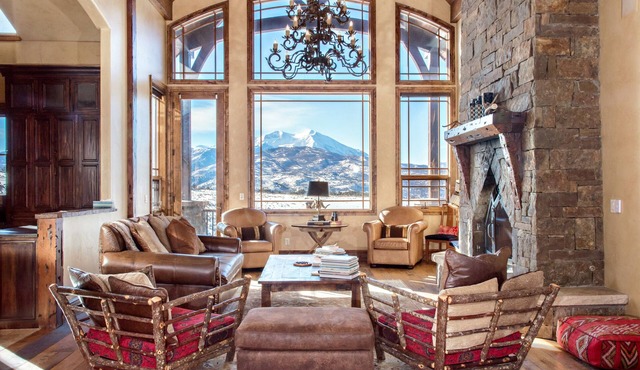 Stunning views from this 5 bedroom home on 8 acres, sleeps 12